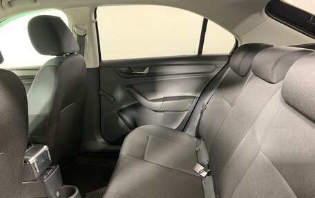 Skoda Rapid I, 2018 год, 863 000 рублей, 17 фотография