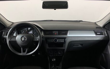 Skoda Rapid I, 2018 год, 863 000 рублей, 11 фотография