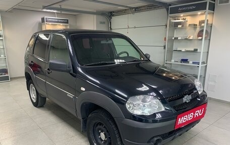 Chevrolet Niva I рестайлинг, 2018 год, 699 000 рублей, 3 фотография