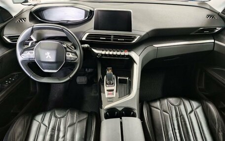 Peugeot 5008 II, 2018 год, 1 899 000 рублей, 10 фотография