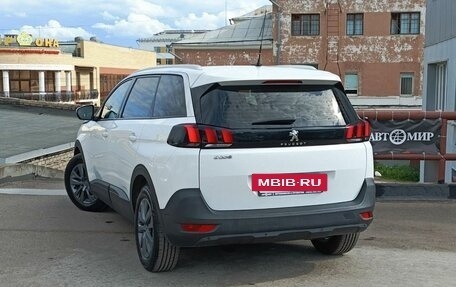 Peugeot 5008 II, 2018 год, 1 899 000 рублей, 7 фотография