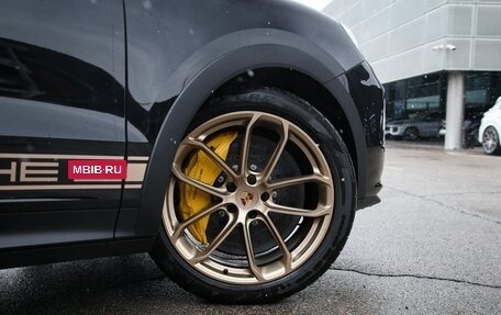 Porsche Cayenne III, 2024 год, 31 990 000 рублей, 28 фотография