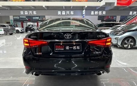 Toyota Crown, 2018 год, 3 100 000 рублей, 5 фотография