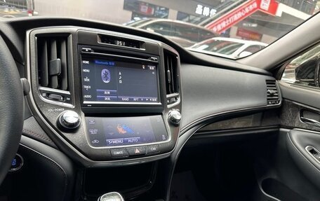 Toyota Crown, 2018 год, 3 100 000 рублей, 9 фотография