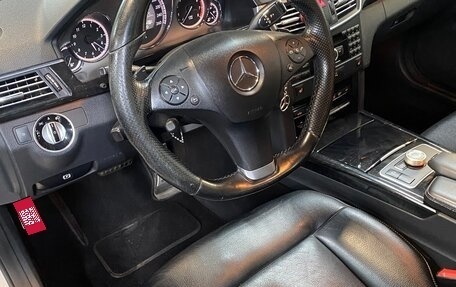 Mercedes-Benz E-Класс, 2011 год, 1 250 000 рублей, 10 фотография