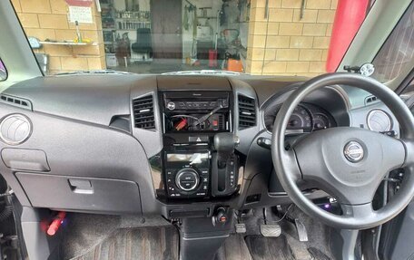 Nissan Roox, 2011 год, 750 000 рублей, 24 фотография