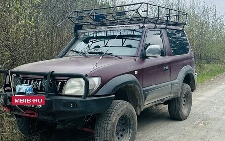 Toyota Land Cruiser Prado 90 рестайлинг, 1997 год, 1 100 000 рублей, 3 фотография