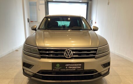 Volkswagen Tiguan II, 2017 год, 2 200 000 рублей, 2 фотография