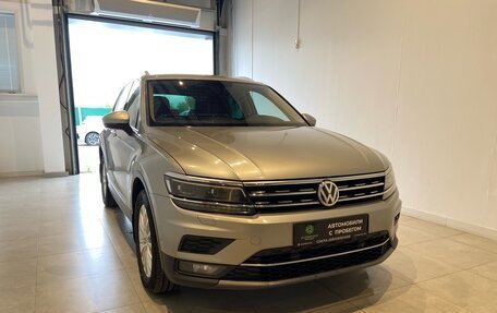 Volkswagen Tiguan II, 2017 год, 2 200 000 рублей, 3 фотография