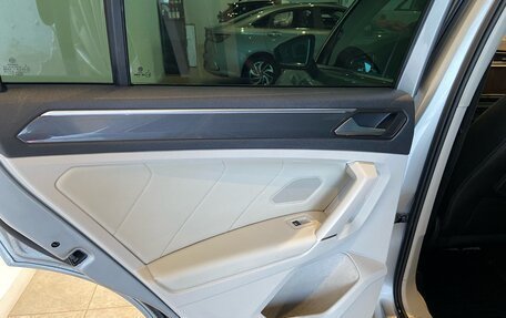 Volkswagen Tiguan II, 2017 год, 2 200 000 рублей, 15 фотография