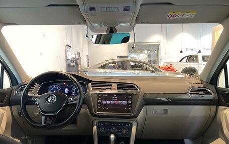 Volkswagen Tiguan II, 2017 год, 2 200 000 рублей, 10 фотография
