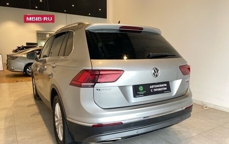 Volkswagen Tiguan II, 2017 год, 2 200 000 рублей, 5 фотография