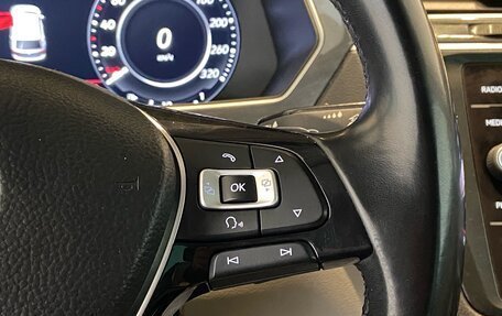Volkswagen Tiguan II, 2017 год, 2 200 000 рублей, 13 фотография