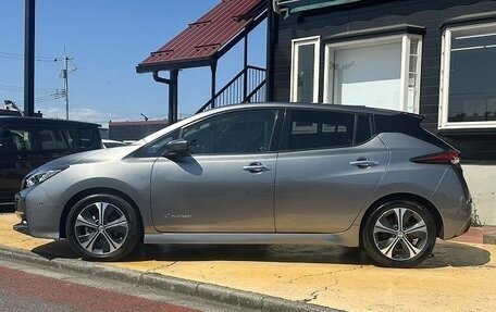 Nissan Leaf II, 2018 год, 940 000 рублей, 4 фотография