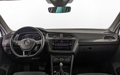 Volkswagen Tiguan II, 2019 год, 2 750 000 рублей, 14 фотография