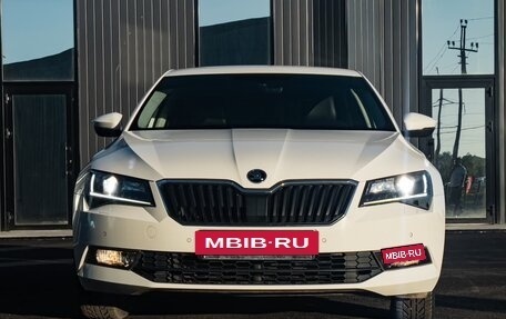 Skoda Superb III рестайлинг, 2019 год, 2 050 000 рублей, 4 фотография
