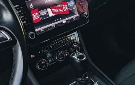 Skoda Superb III рестайлинг, 2019 год, 2 050 000 рублей, 16 фотография