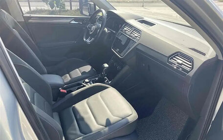 Volkswagen Tiguan II, 2021 год, 2 650 000 рублей, 6 фотография
