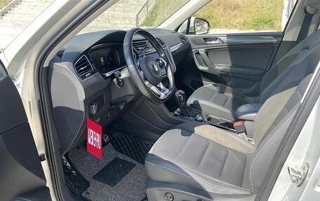 Volkswagen Tiguan II, 2021 год, 2 650 000 рублей, 20 фотография