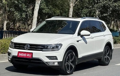 Volkswagen Tiguan II, 2020 год, 2 000 000 рублей, 1 фотография