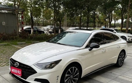 Hyundai Sonata VIII, 2021 год, 1 900 000 рублей, 1 фотография