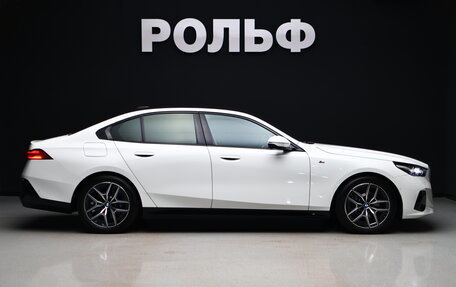 BMW 5 серия, 2023 год, 7 750 000 рублей, 6 фотография