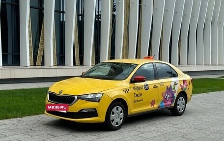 Skoda Rapid II, 2021 год, 900 000 рублей, 4 фотография