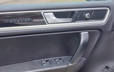 Volkswagen Touareg III, 2017 год, 3 000 000 рублей, 21 фотография