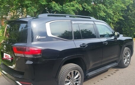 Toyota Land Cruiser, 2021 год, 10 000 000 рублей, 4 фотография