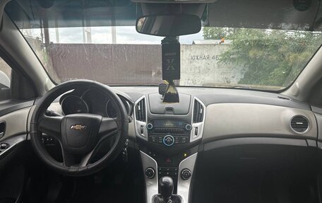 Chevrolet Cruze II, 2013 год, 590 000 рублей, 5 фотография