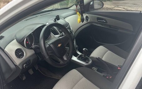 Chevrolet Cruze II, 2013 год, 590 000 рублей, 6 фотография