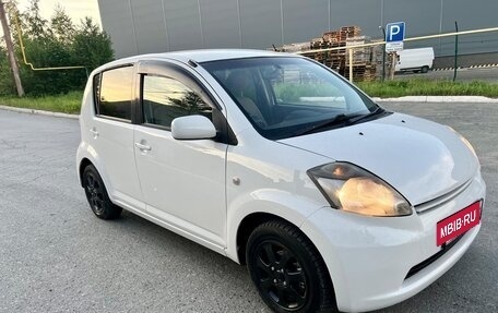 Toyota Passo III, 2004 год, 360 000 рублей, 2 фотография
