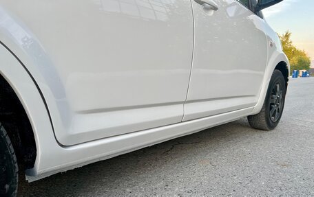 Toyota Passo III, 2004 год, 360 000 рублей, 13 фотография