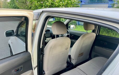Toyota Passo III, 2004 год, 360 000 рублей, 10 фотография