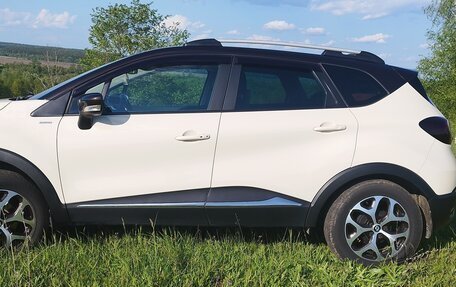 Renault Kaptur I рестайлинг, 2019 год, 1 800 000 рублей, 3 фотография