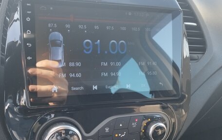 Renault Kaptur I рестайлинг, 2019 год, 1 800 000 рублей, 22 фотография