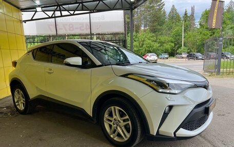 Toyota C-HR I рестайлинг, 2021 год, 2 549 000 рублей, 8 фотография