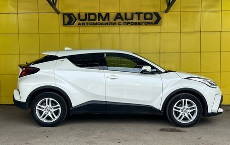 Toyota C-HR I рестайлинг, 2021 год, 2 549 000 рублей, 9 фотография