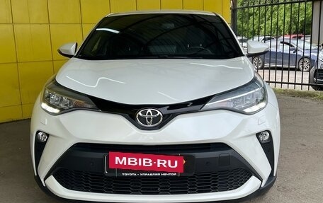 Toyota C-HR I рестайлинг, 2021 год, 2 549 000 рублей, 5 фотография