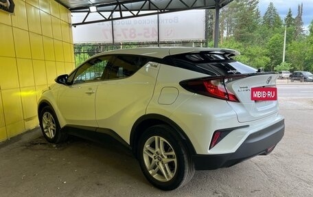 Toyota C-HR I рестайлинг, 2021 год, 2 549 000 рублей, 12 фотография