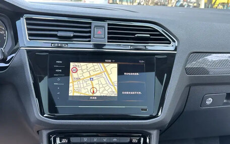 Volkswagen Tiguan II, 2020 год, 2 000 000 рублей, 14 фотография