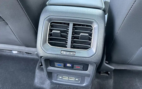 Volkswagen Tiguan II, 2020 год, 2 000 000 рублей, 17 фотография