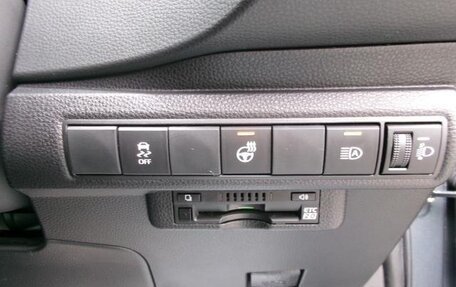 Toyota Corolla, 2021 год, 1 595 000 рублей, 13 фотография