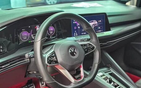 Volkswagen Golf GTI, 2022 год, 2 750 000 рублей, 4 фотография
