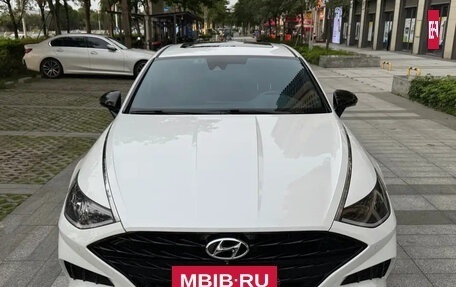Hyundai Sonata VIII, 2021 год, 1 900 000 рублей, 2 фотография