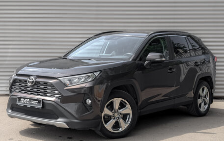 Toyota RAV4, 2019 год, 3 050 000 рублей, 1 фотография
