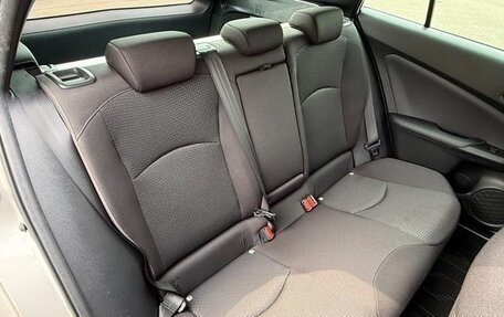 Toyota Prius IV XW50, 2019 год, 1 569 000 рублей, 3 фотография