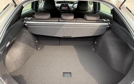 Toyota Prius IV XW50, 2019 год, 1 569 000 рублей, 2 фотография
