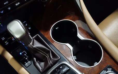 Lexus RX IV рестайлинг, 2016 год, 4 200 000 рублей, 23 фотография