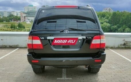 Toyota Land Cruiser 100 рестайлинг 2, 2005 год, 2 030 000 рублей, 5 фотография